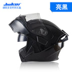 M / Glossy black