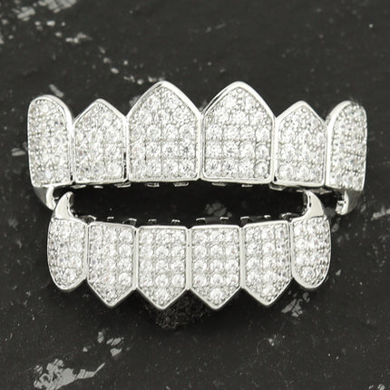 Cross-border 18K electroplated real gold micro-inlaid 4A zircon two-color hip-hop braces for men and women vampire fangs dentures suit