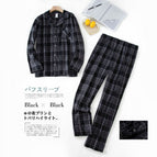 Male—white stripes and black check / M