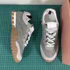 Grey / 38
