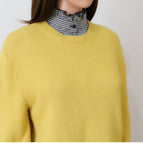 Black and white plat collar