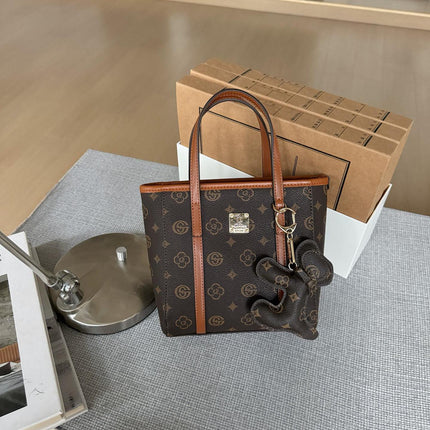 Fashion Simple Mobile Phone Bag for Women 2025 New Doll Handbag Trendy Versatile Casual Shoulder Crossbody Bag Pendant