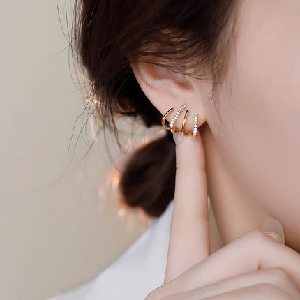 Minimalist Four-Claw Stud Earrings for Women, Niche Design, High-End Internet Celebrity Earrings, Light Luxury, High-End Minimalist Style Earrings Trend
