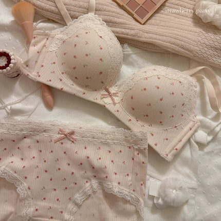 Strawberry Mochi ~ Gentle and Pure Desire Girl Lace Floral Underwear Women's Small Breast Push-Up Wireless Bra Set