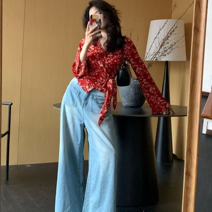 French-Style Retro Romantic Floral V-Neck Shirt with a Tie Waist, Fashionable and Versatile Top for Women in Spring and Autumn