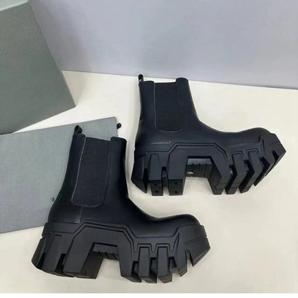 Foreign Trade AliExpress British Style Round Head Thick Bottom Gear Thick Heel Cowhide Boots Splicing Sleeve High Heel Chelsea Boots