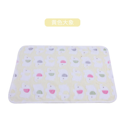 Cross-border pet blanket mat cat and dog flannel blanket autumn and winter warm blanket pet sleeping mat wholesale