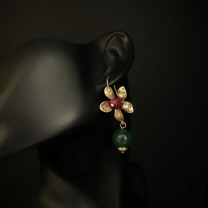 Retro Exquisite Diamond Flower Ear Hook Old Craft Antique Green Glass Pendant Earrings