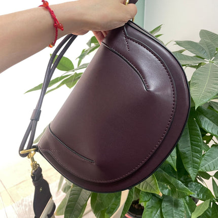 Z Family Accessible Luxury 	 Bags Crossbody Bag Women's 2025 Spring New Saddle Bag Contrast Color Quilted Handheld Flap Bag