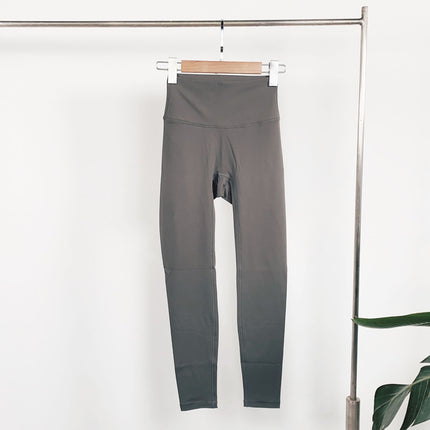 Yoga Pants with No Awkward Lines for Sports, Fitness, and Running, High-Waisted Yoga Pants for Autumn and Winter, High Elasticity