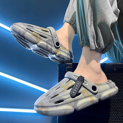 Trendy Men's Summer Outdoor Clogs with a Soft Sole, Sporty Closed-Toe Sandals, Men's Outdoor Beach Slippers
