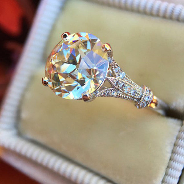 European and American Style High-End Round Zircon Sparkling Engagement Ring Women's Wedding Ring Light Luxury Elegant Simple and Versatile