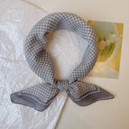 Comparable to small grids gray / 58x58cm
