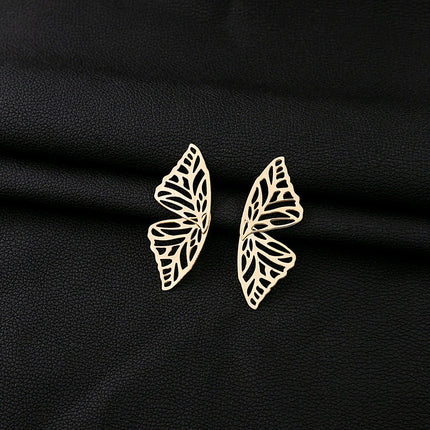 European and American Retro Exaggerated Golden Leaf Earrings, Cut Out Butterfly Ginkgo Earrings, Accessible Luxury Personalized Earrings