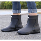 Black / 36