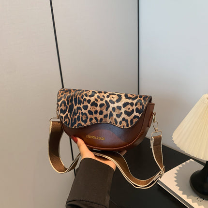 2025 New Retro Texture Small Bag Women's Popular Versatile Crossbody Bag Fashionable Shoulder Underarm Bag Saddle Bag