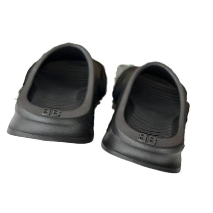 Paris Classic Slippers, Leaky Toe Wading Rubber Slippers, Same Style for Men and Women, Perfect Fit for Foot Shape