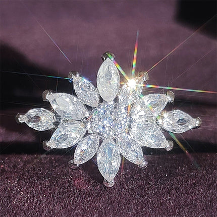 Europe and the United States cross-border e-commerce best selling new flower creative ring female niche high luxury r7886