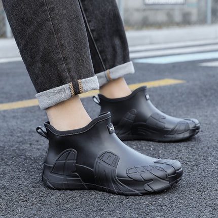 2025 New Waterproof Shoes Outdoor Trendy Rain Shoes Wear-resistant Kitchen Take-out Rubber Shoes Men's Non-slip Warm Cover Shoes