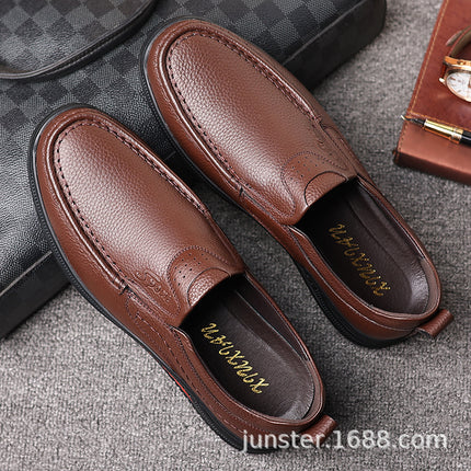 Men's First Layer Cowhide Shoes Spring Genuine Leather Men's Casual Shoes Slip-on Middle-aged Non-slip Soft Bottom Dad's Car-driving Shoes