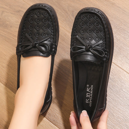 Mom's Shoes for Spring and Autumn, Non-Slip Soft-Soled Flats, 2026 New Style for Middle-Aged and Elderly Women, Comfortable and Not Tiring for the Feet, Middle-Aged Leather Shoes