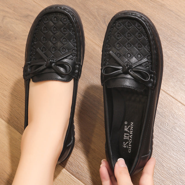 Mom's Shoes for Spring and Autumn, Non-Slip Soft-Soled Flats, 2026 New Style for Middle-Aged and Elderly Women, Comfortable and Not Tiring for the Feet, Middle-Aged Leather Shoes