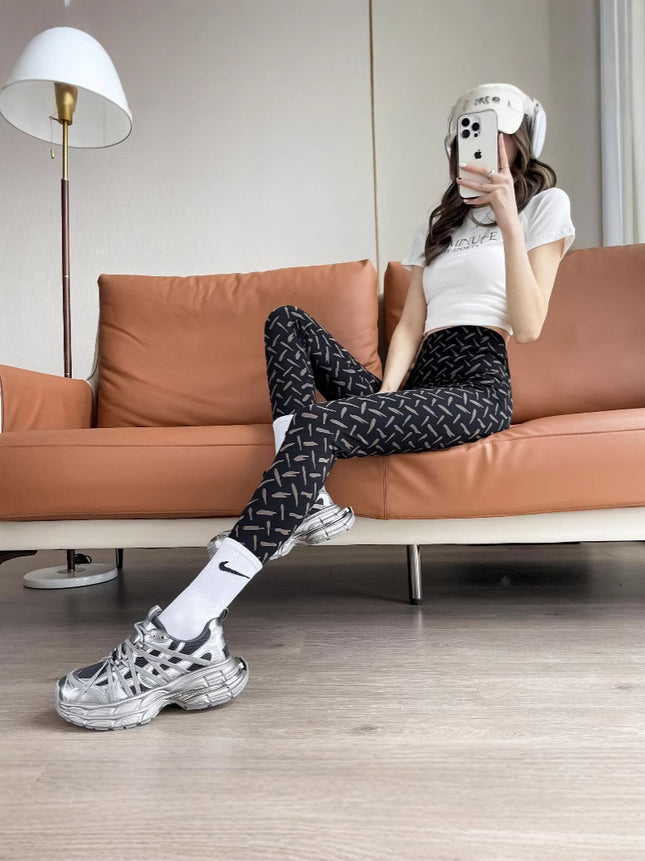 2025 New Women's Starry Dot Print Leggings Women's Nine-Point Pants Yoga Slimming Outerwear Women's Pants