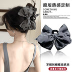 Gray flocked bow gripper