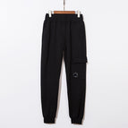 Black / M