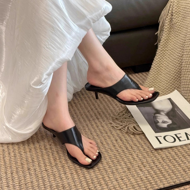 Korean Style Simple Flip-Flops for Women, Fashionable and Versatile, with Thin Heels, Medium Heels, Square Toe, High Heels, and Toe-Clamping Sandals for Women
