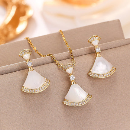 European and American style high version Tanabata small skirt necklace earrings live supply clavicle chain fan-shaped white fritillary suit