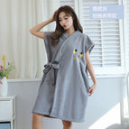 Half sleeve gray / Smiley face bathrobe pineapple grids [ 40-90kg can be worn]