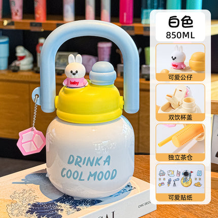 Wholesale Large-Capacity Plastic Straw Cups for Summer, Suitable for Men and Women, with a High Aesthetic Appeal, Portable Outdoor Sports Water Bottles for Children