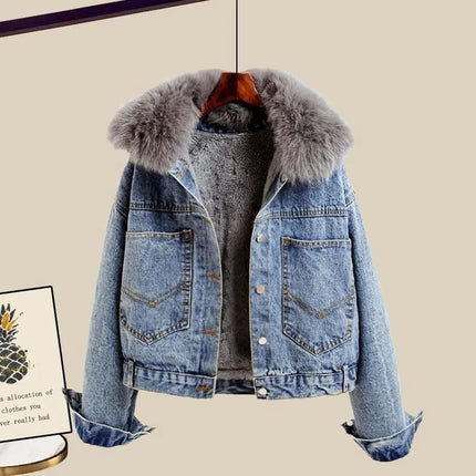 Autumn and Winter Suits for Women 2025 New Style Velvet Thickeneded Denim Jacket Slimming Look Jeans Three-Piece Street Set