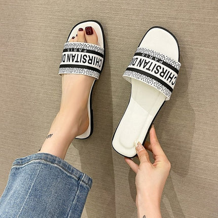 2025 Summer Outfit Women's Shoes with Flat Bottom Square Head Beach Travel Casual All-match Slippers Embroidered Letters
