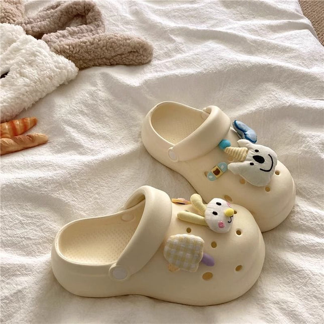 Croc Shoes for Women to Wear Outside in Summer, Comfortable, Fashionable and Versatile for Home, Cartoon, Simple, Retro, Lightweight, Non-Slip, Increased Speed and Quick Drying