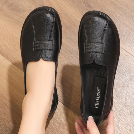 Mom's Shoes for Spring and Autumn, Non-Slip Soft-Soled Slip-Ons for Middle-Aged and Elderly Women, Comfortable 2026 New Model, Flat Leather Shoes for Middle-Aged Women