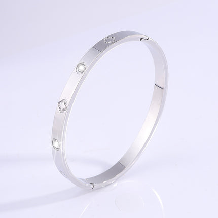 Titanium Steel Bracelet Four-leaf Flower Embossed Bracelet Girl's High Sense Fashion Internet Celebrant Explosion Stainless Steel Bracelet Jewelry