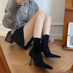 Black / 35