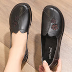 Black / 35