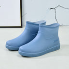 Light blue solid color / 36