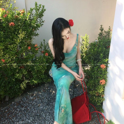 French Green Printed Swing Collar Suspender Dress for Women's Summer Seaside Vacation, Beautiful Slim Fishtail Hip-Hugging Long Skirt