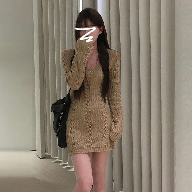 High-end V-neck sweater knitted dress autumn and winter 2024 new small slim-fit hip skirt