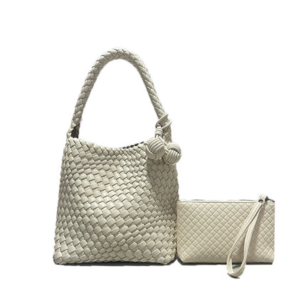 PU Woven Bucket Bag Ball Charm Women / Sac Seau Tressé PU Pompon Femme
