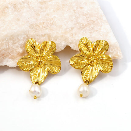 Flower European and American French Retro Earrings High-End Niche Electroplated Large Circle Titanium Steel Earrings Earrings Wholesale Camellia
