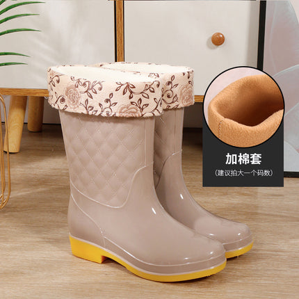 Rain Boots women's new fashion outdoor water shoes women's waterproof non-slip rain boots fleece-lined tendon sole rubber shoes overshoes 2022