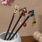 Three-piece set [Human Moon Fengtai Danqing Hairpin]]