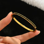 S004 black