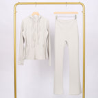 Off-white hooded jacket and bell-bottom pants suit / 2/S