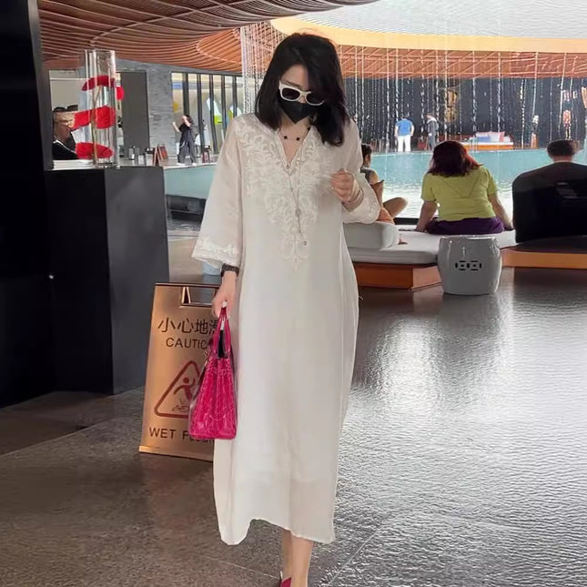 Retro half-open collar cotton and linen dress women's 2024 Summer new artistic style high-end embroidered holiday style midi dress